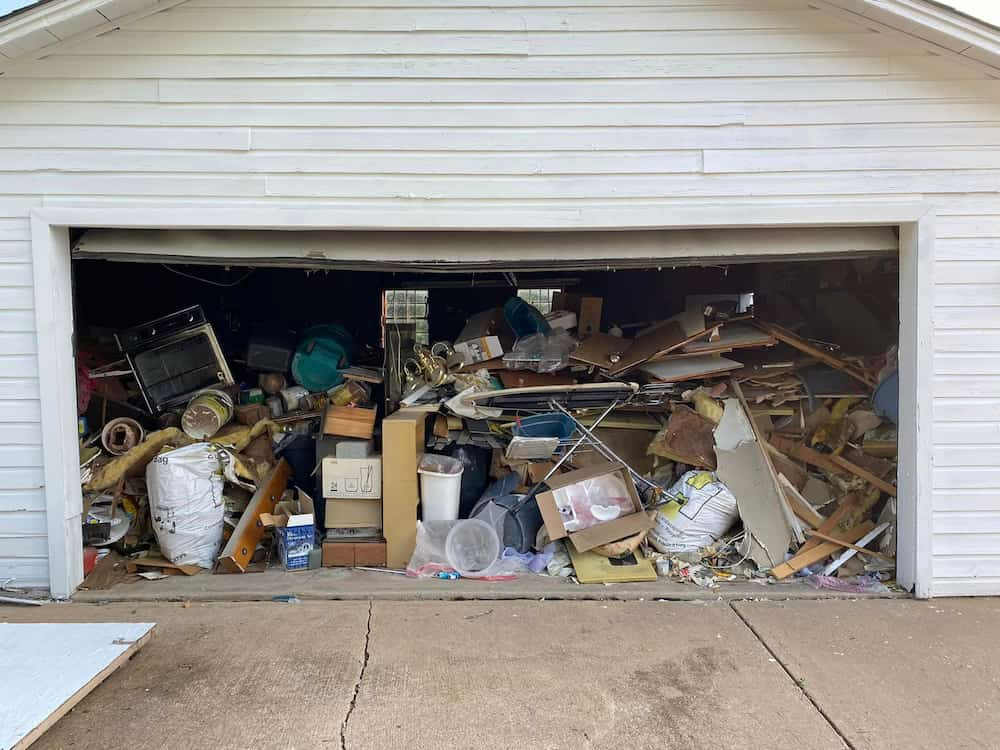 our services ko junk Removal garage cleanouts